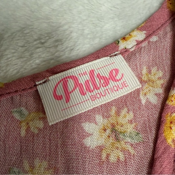 Pulse size small pleated babydoll style Floral Pink Women's Top - Picture 4 of 8